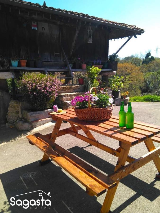 Casa Pepin - Sagasta Rural Oviedoゲストハウス エクステリア 写真